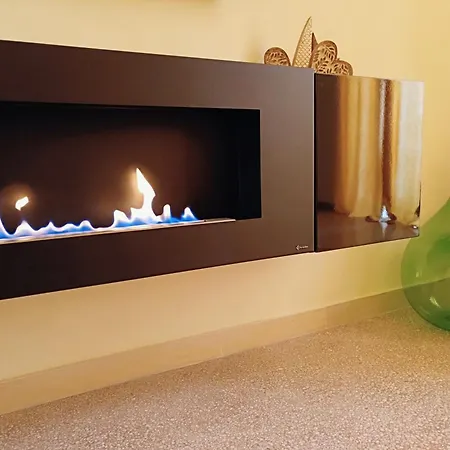 Apartment Port View *